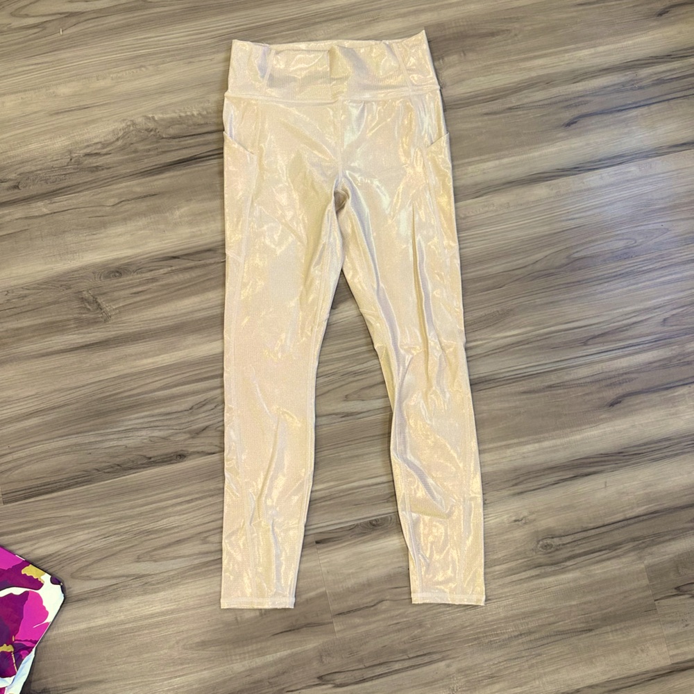 Like new Oasis Pureluxe leggings size M in GOLD hologram
